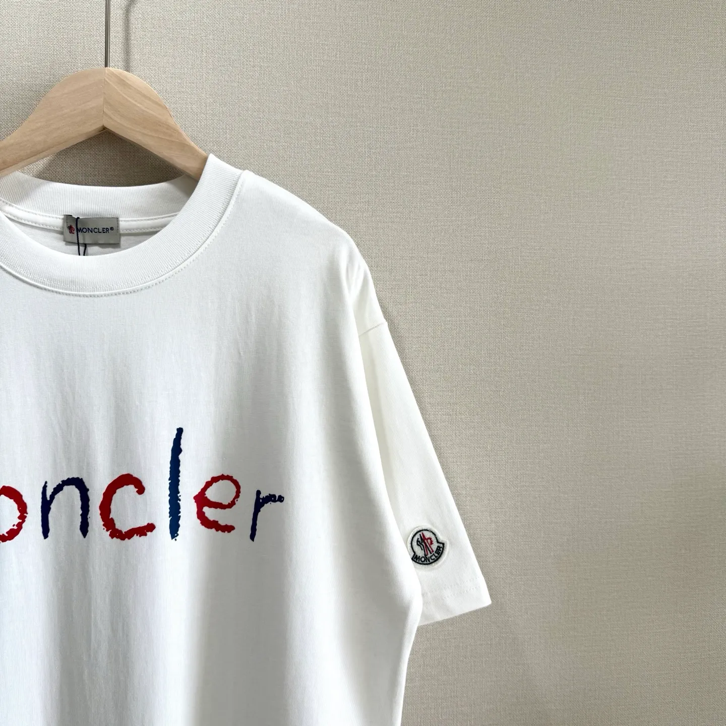 TM 1048 MONCLER ：280 32 ： Hot Sale os 200 ：White Black Size：S M L XL